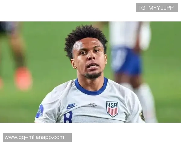 尤文图斯官方宣布禁止3名种族歧视麦肯尼的帕尔马球迷观赛 尤文图斯官方宣布禁止3名种族歧视麦肯尼的帕尔马球迷观赛